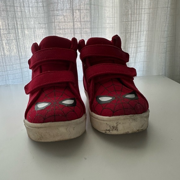 Toddler Size 7 Spider-Man Hight Tops - Picture 3 of 8